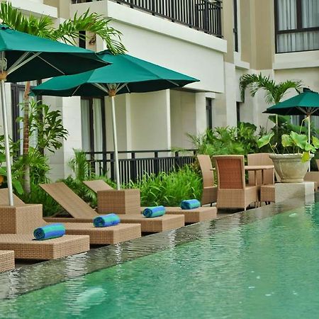 Grand Kuta Hotel And Residence Легиан Екстериор снимка