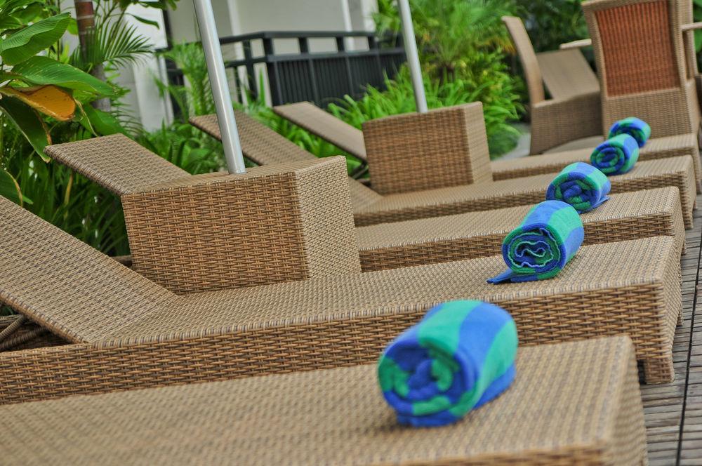 Grand Kuta Hotel And Residence Легиан Екстериор снимка